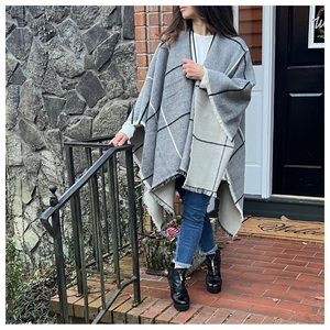 Chic Boho Fabulous Poncho Shawl